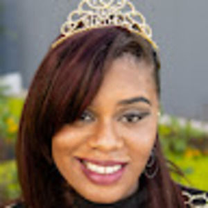 Meet your Posher, Keena